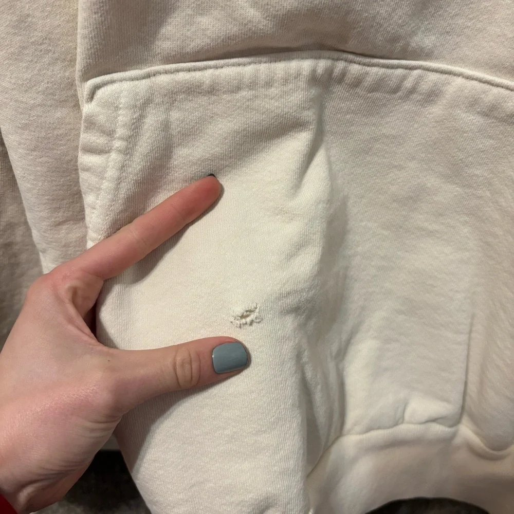 ALIGNE New York Cream Logo Hoodie - Picture 3 of 6